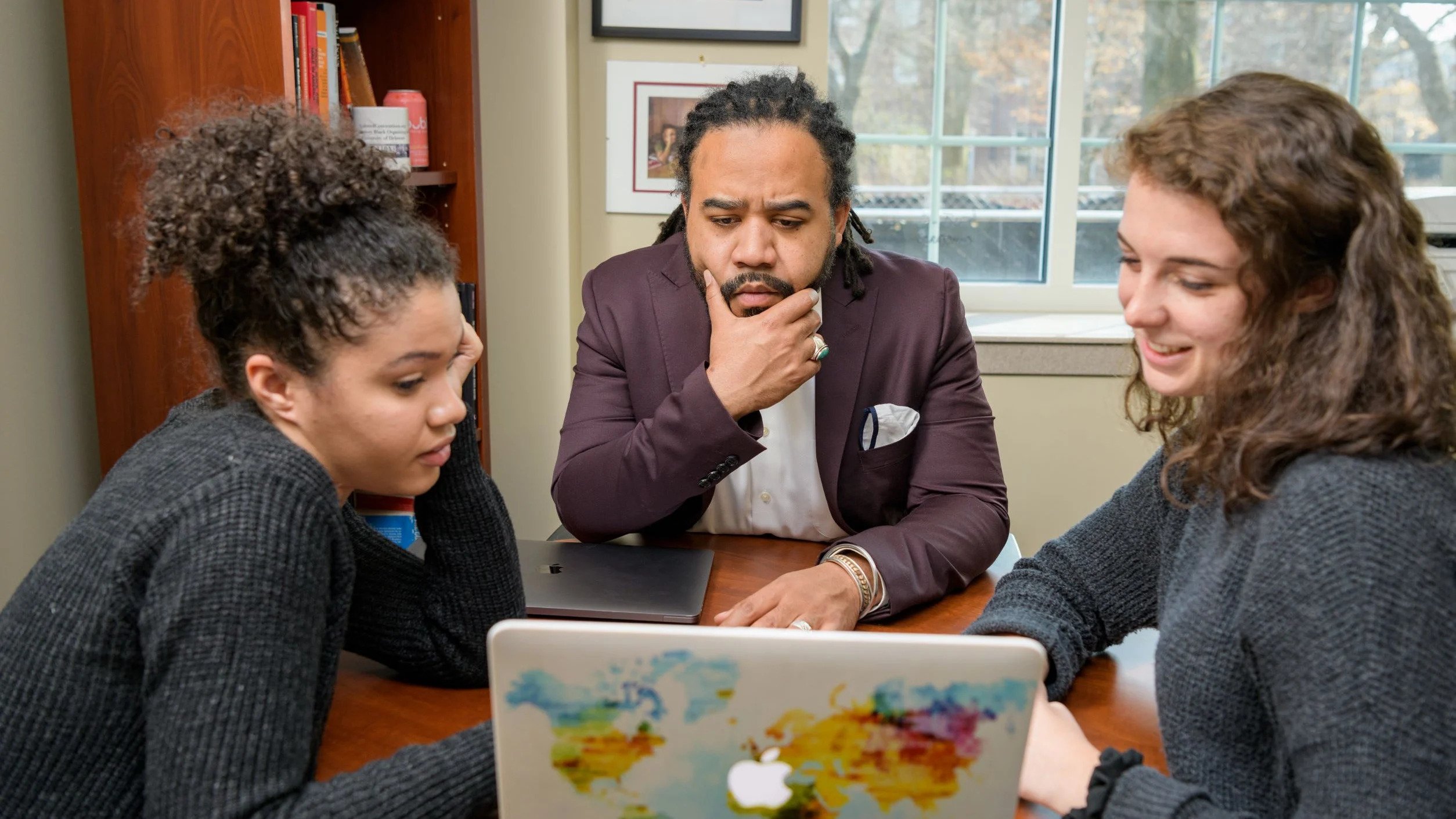 Roderick Carey and two undergraduate students